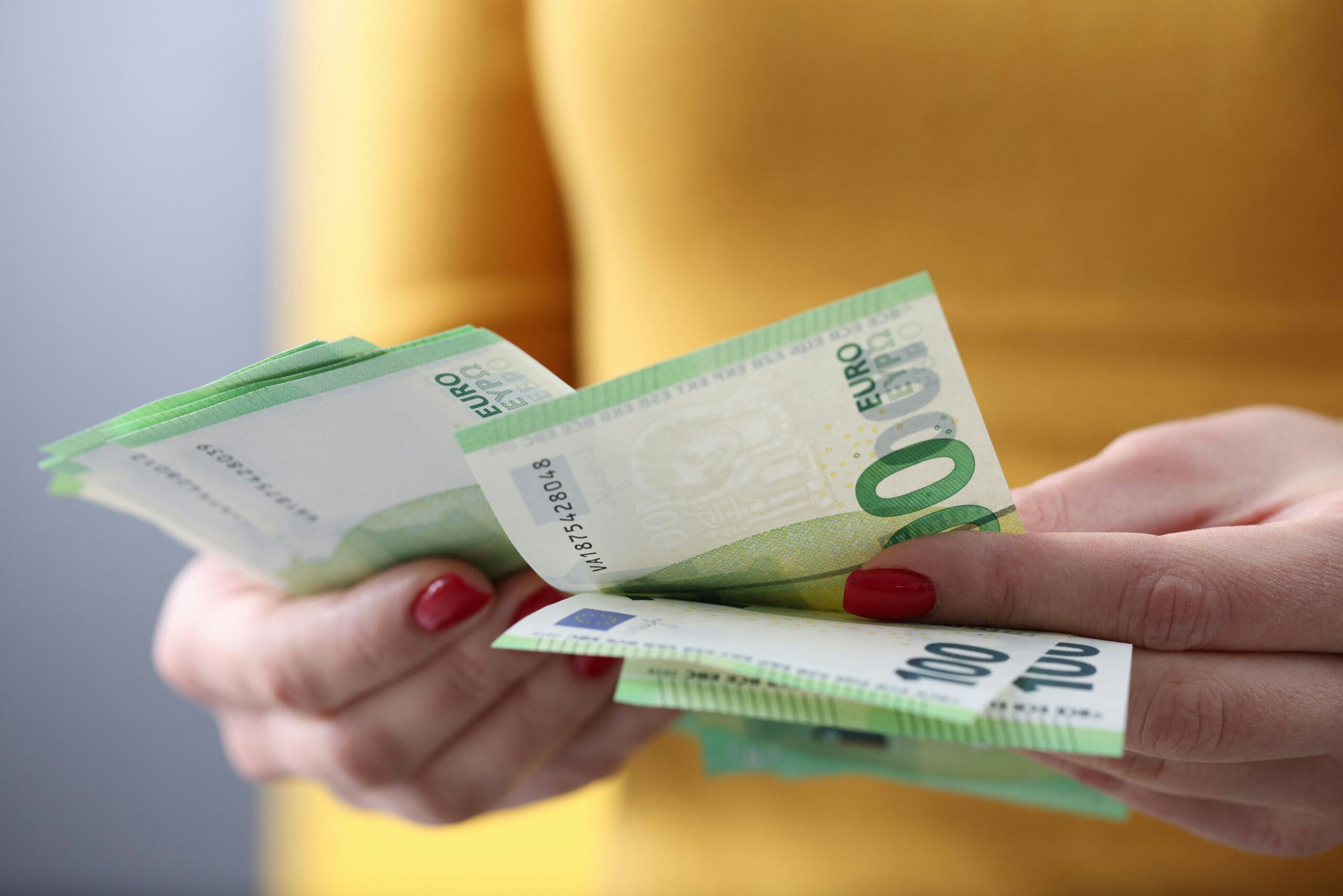 Loonheffingen inhouden: dan doe je dat